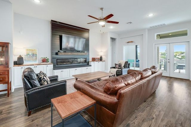 805 Karst CV, Georgetown, TX 78628