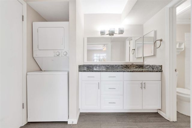 2800 Jeanetta Street 312, Houston, TX 77063