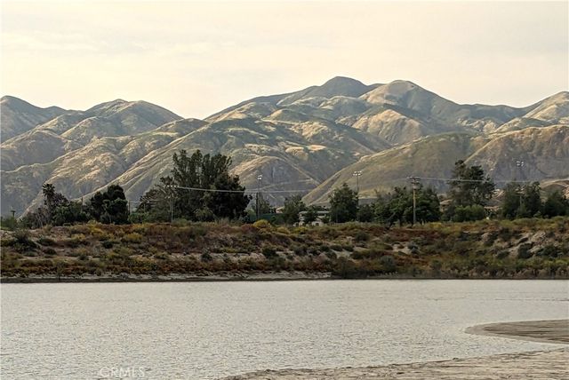 43734 Amazon, Hemet, CA 92544