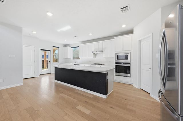 1236 Milfoil Drive, Justin, TX 76247