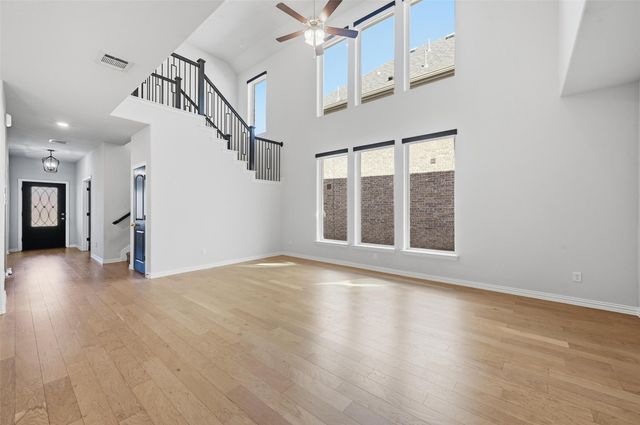 1236 Milfoil Drive, Justin, TX 76247