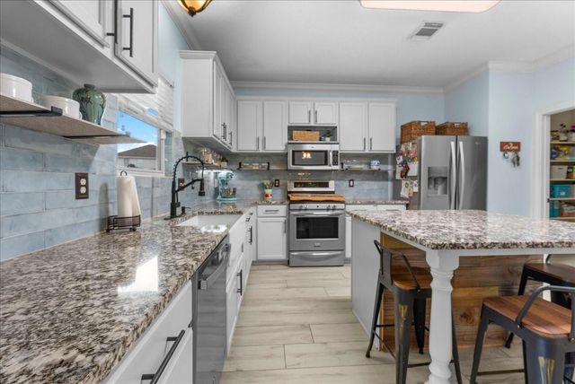 4506 Noble Court, Baytown, TX 77521