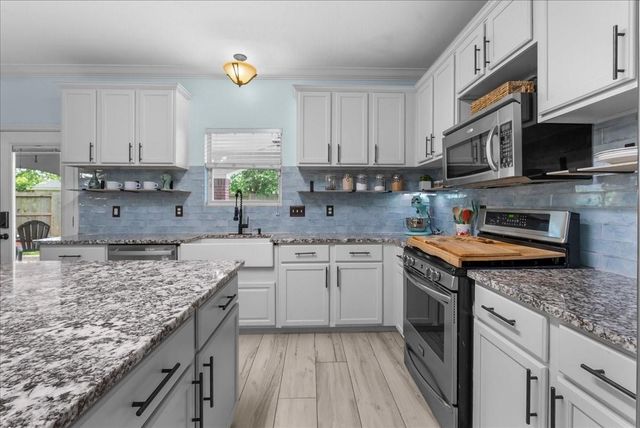 4506 Noble Court, Baytown, TX 77521