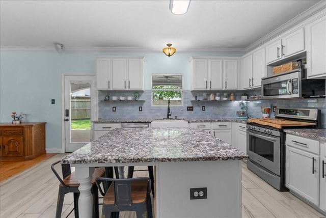 4506 Noble Court, Baytown, TX 77521