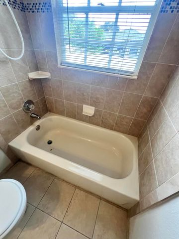 5110 NW Erskin Terrace, Port St. Lucie, Port St Lucie, FL 34983