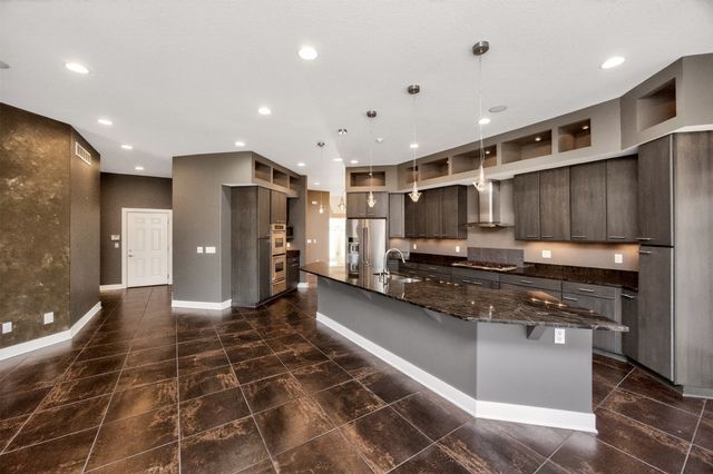 16761 Aurora Court, Clive, IA 50325