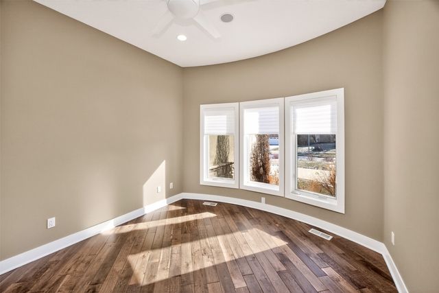 16761 Aurora Court, Clive, IA 50325