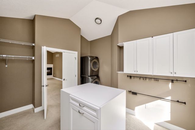 16761 Aurora Court, Clive, IA 50325