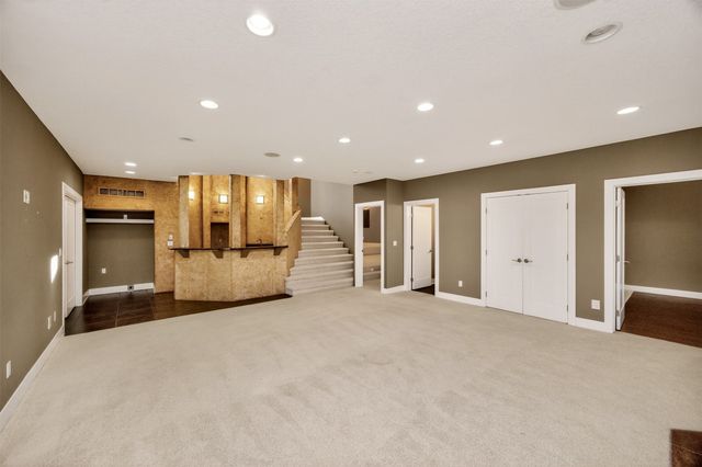 16761 Aurora Court, Clive, IA 50325