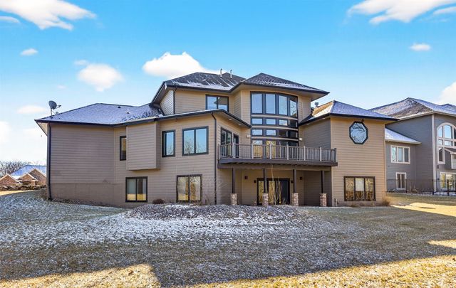 16761 Aurora Court, Clive, IA 50325