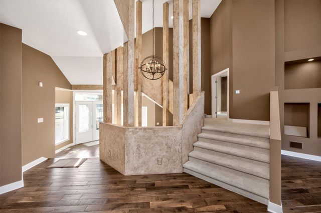 16761 Aurora Court, Clive, IA 50325