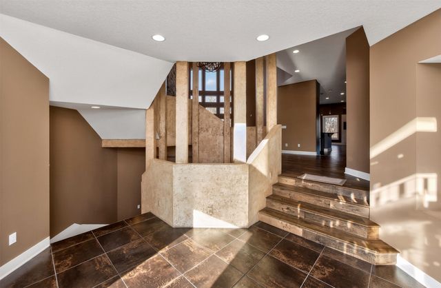 16761 Aurora Court, Clive, IA 50325