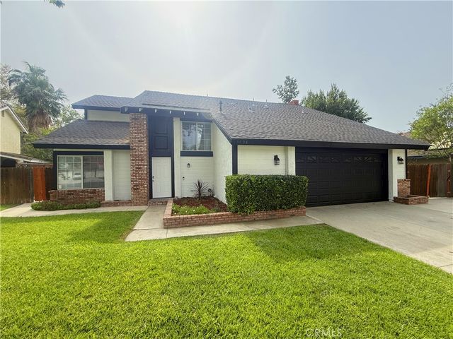 3898 Middleton Place, Riverside, CA 92505