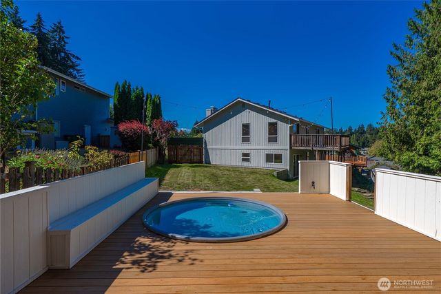 32544 42nd Place SW, Federal Way, WA 98023