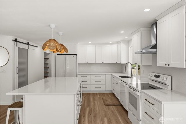 32544 42nd Place SW, Federal Way, WA 98023