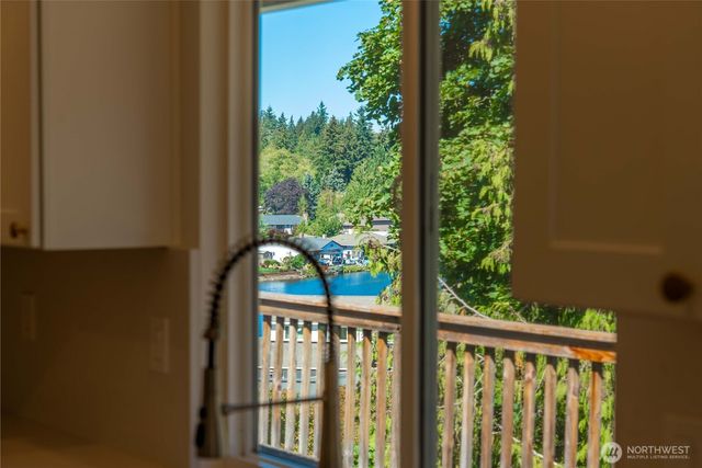32544 42nd Place SW, Federal Way, WA 98023
