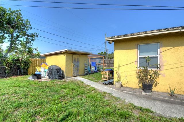 3411 NW 4th Ct, Lauderhill, FL 33311