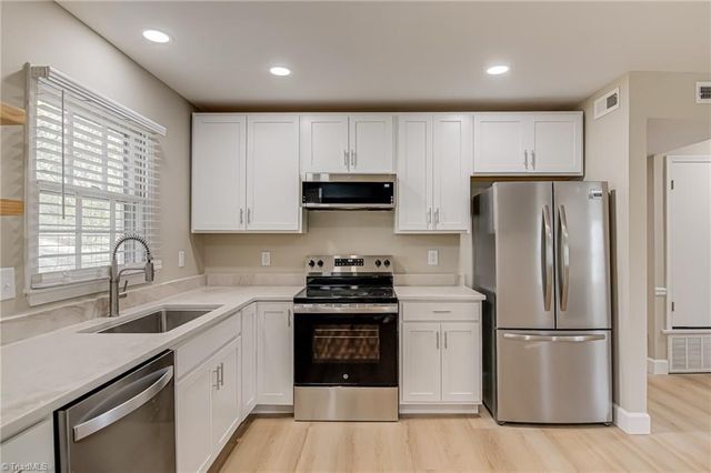 3108 Beaconwood Drive, Greensboro, NC 27455