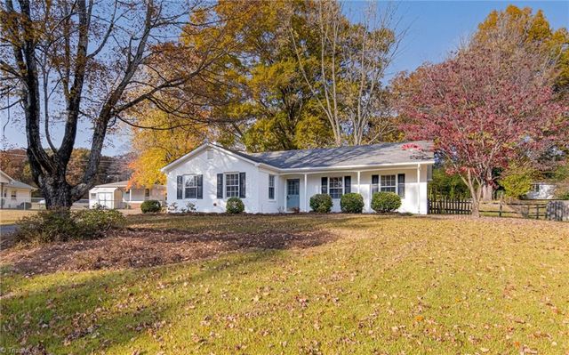 3108 Beaconwood Drive, Greensboro, NC 27455