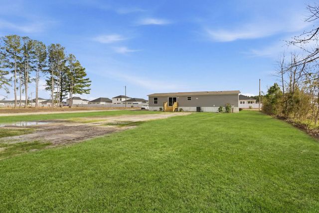 105 G P Smith Ave., Longs, SC 29568