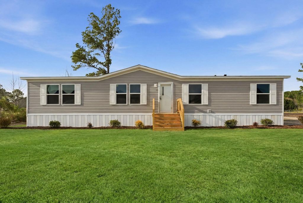 105 G P Smith Ave., Longs, SC 29568