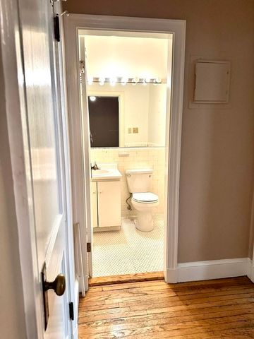 354 North Main Street 206, Andover, MA 01810