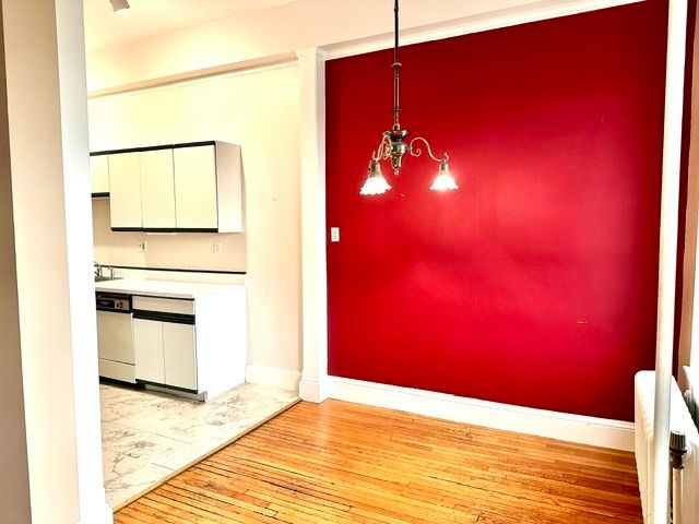 354 North Main Street 206, Andover, MA 01810