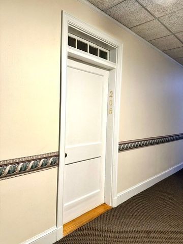 354 North Main Street 206, Andover, MA 01810
