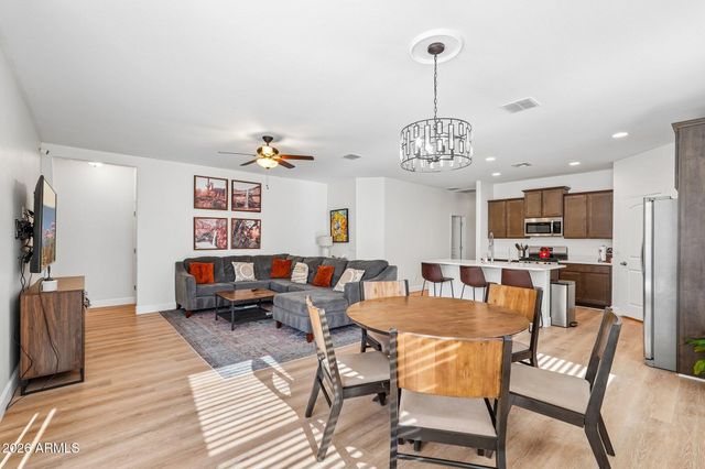 13560 W REMUDA Drive, Peoria, AZ 85383