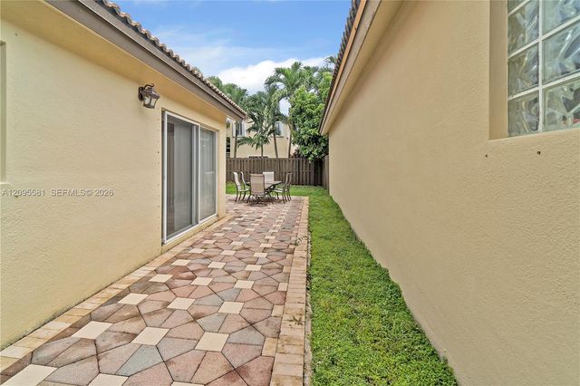 11333 NW 52nd Lane, Doral, FL 33178