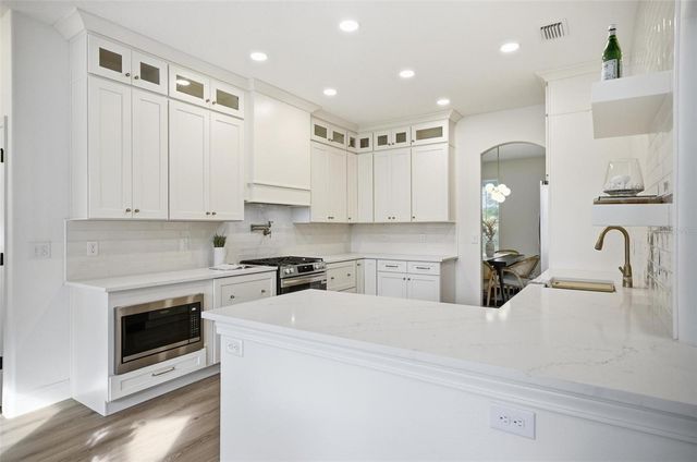 41 OLD OAK DRIVE S, Palm Coast, FL 32137