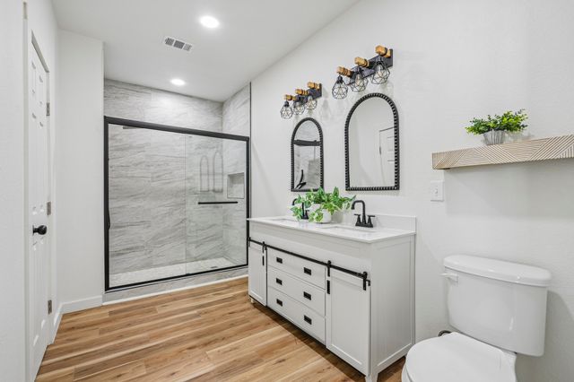 1114 N CATHERINE Street, Terrell, TX 75160
