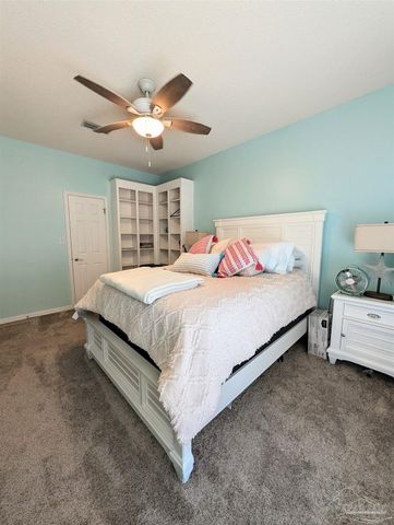 2 Zuni Cir, Pensacola, FL 32507