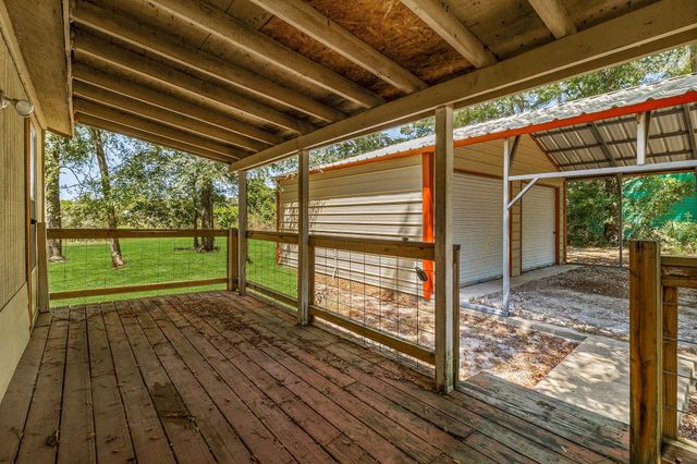 81 Westlake Road, Trinity, TX 75862