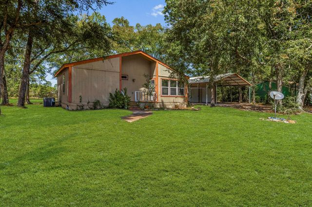 81 Westlake Road, Trinity, TX 75862