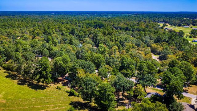 81 Westlake Road, Trinity, TX 75862