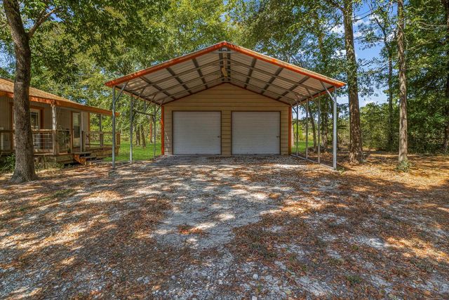 81 Westlake Road, Trinity, TX 75862