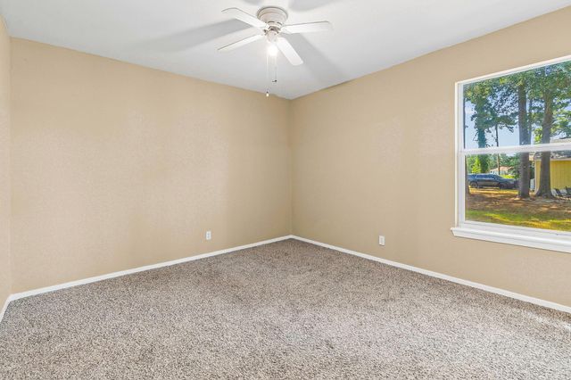 81 Westlake Road, Trinity, TX 75862