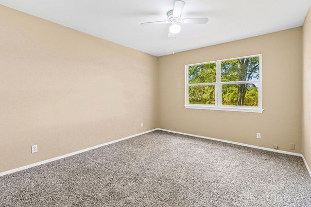 81 Westlake Road, Trinity, TX 75862