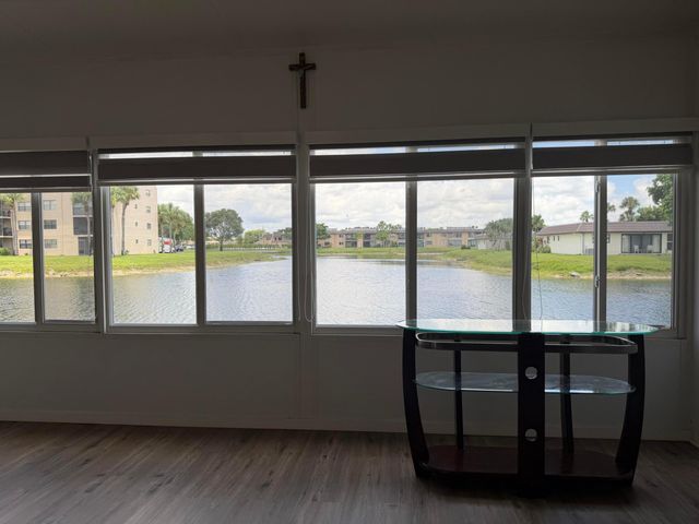 127 LAKE REBECCA Drive, West Palm Beach, FL 33411