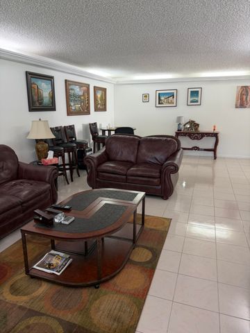 127 LAKE REBECCA Drive, West Palm Beach, FL 33411