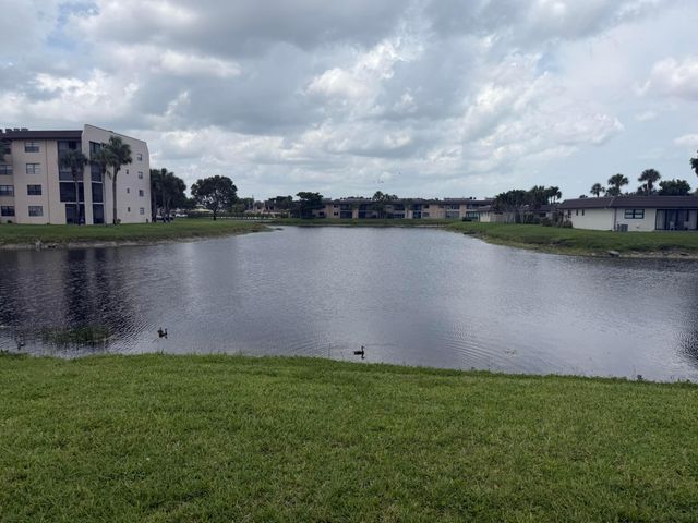 127 LAKE REBECCA Drive, West Palm Beach, FL 33411