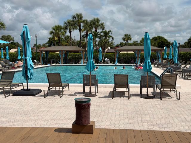127 LAKE REBECCA Drive, West Palm Beach, FL 33411
