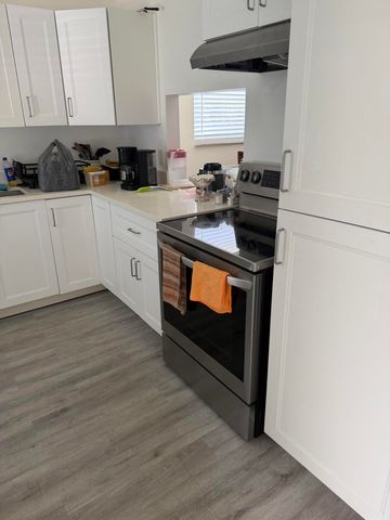 127 LAKE REBECCA Drive, West Palm Beach, FL 33411