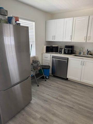 127 LAKE REBECCA Drive, West Palm Beach, FL 33411