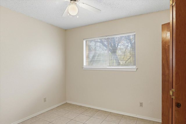405 Whitetail DR B, San Marcos, TX 78666