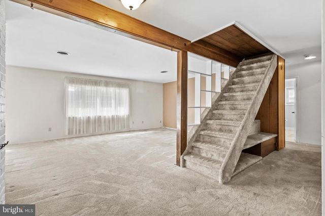 18 S FORSYTHIA DR S, Levittown, PA 19056