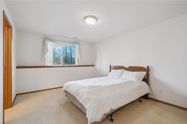 396 Teakwood Lane NE C, Cedar Rapids, IA 52402