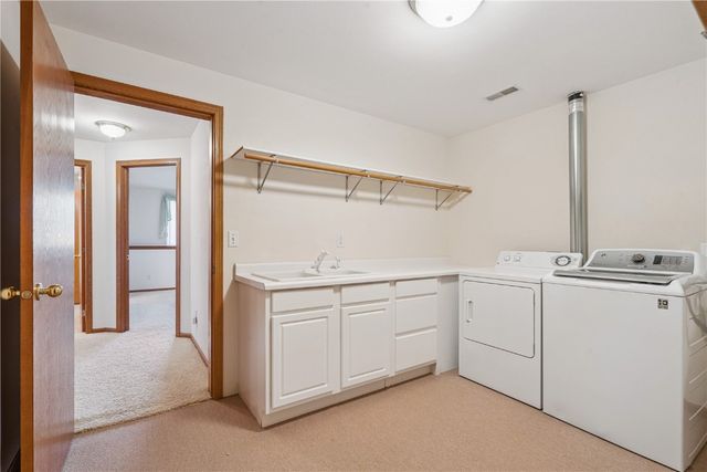 396 Teakwood Lane NE C, Cedar Rapids, IA 52402