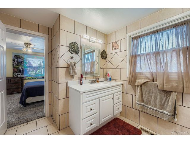 361 E Thomas Ave, Byers, CO 80103